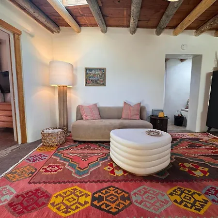 Inviting 1bd Sanctuary - The Michu Apartment